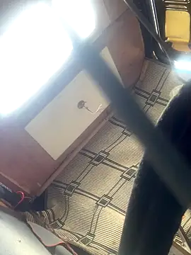 Snapshot of Likewise chatting on September 25, 2025, 10:24 pm Likewise online show from September 25, 2025, 10:24 pm