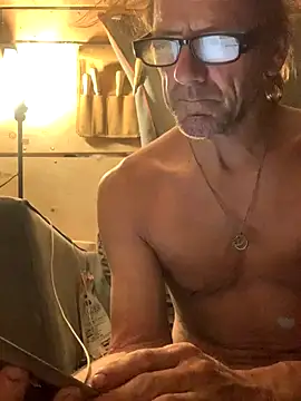 Snapshot of Likewise chatting on September 26, 2025, 11:36 am Likewise online show from September 26, 2025, 11:36 am