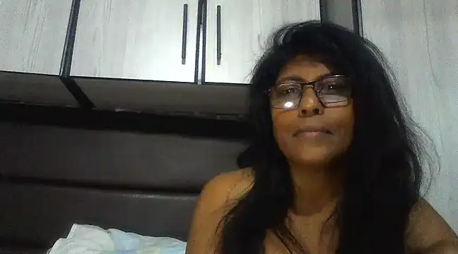 MsAttitude online show from March 17, 2025, 5:27 pm