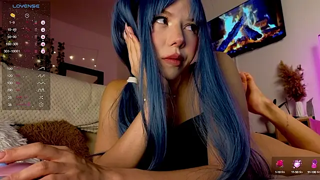 Snapshot of Juliette_Sunshine chatting on December 7, 2024, 1:25 am Juliette Sunshine online show from December 7, 2024, 1:25 am