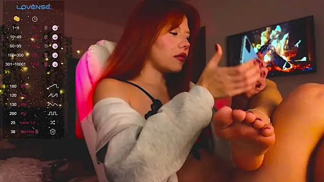 Snapshot of Juliette_Sunshine chatting on February 2, 2025, 9:45 pm Juliette Sunshine online show from February 2, 2025, 9:45 pm