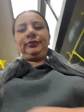 Snapshot of Abril_Luv chatting on March 22, 2025, 10:28 am Abril Luv online show from March 22, 2025, 10:28 am
