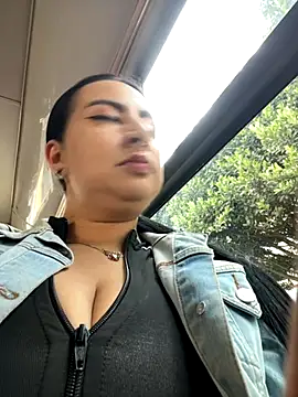Snapshot of Abril_Luv chatting on September 17, 2025, 12:07 pm Abril Luv online show from September 17, 2025, 12:07 pm