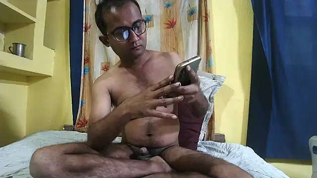 Cute boy2000 online show from December 20, 2024, 10:38 am