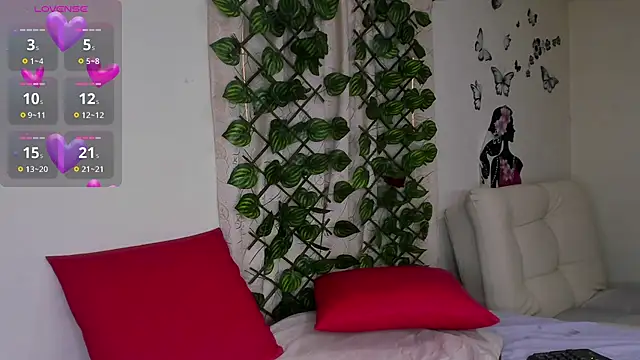 Snapshot of Juli_Castillo8 chatting on October 2, 2025, 1:40 pm Juli Castillo8 online show from October 2, 2025, 1:40 pm
