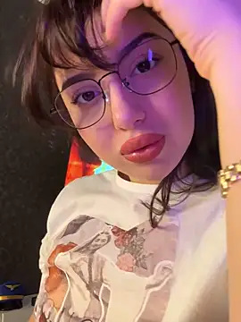 Snapshot of Tasty_Nora chatting on March 23, 2025, 6:05 am Tasty Nora online show from March 23, 2025, 6:05 am