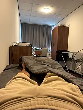 Snapshot of mihaixxx1 chatting on September 27, 2025, 1:49 pm mihaixxx1 online show from September 27, 2025, 1:49 pm