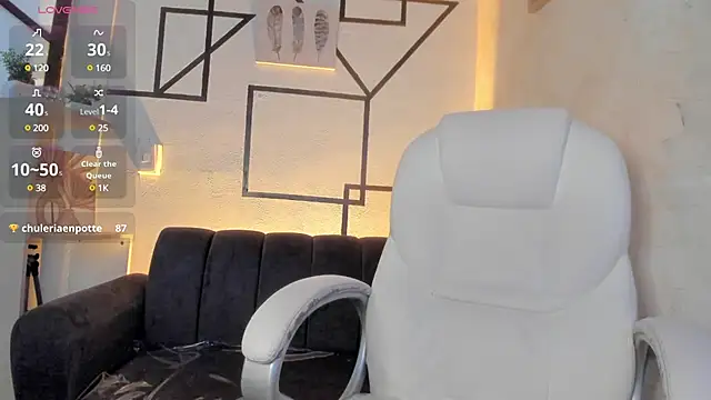 Snapshot of LunaBaker-1 chatting on January 2, 2025, 10:01 pm LunaBaker-1 online show from January 2, 2025, 10:01 pm