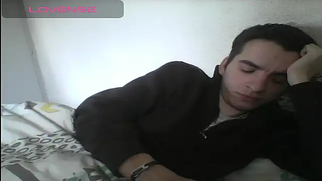 Snapshot of Tombgy07 chatting on January 29, 2025, 10:27 am Tombgy07 online show from January 29, 2025, 10:27 am