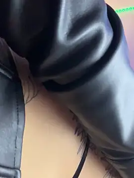 Snapshot of KittyKatyDream chatting on February 20, 2025, 7:52 pm KittyKatyDream online show from February 20, 2025, 7:52 pm