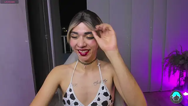 Snapshot of sofi_elfqueen chatting on January 18, 2025, 1:30 am sofi elfqueen online show from January 18, 2025, 1:30 am