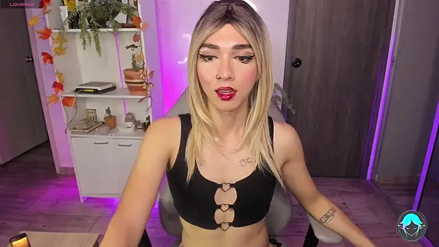 Snapshot of sofi_elfqueen chatting on January 24, 2025, 1:45 am sofi elfqueen online show from January 24, 2025, 1:45 am