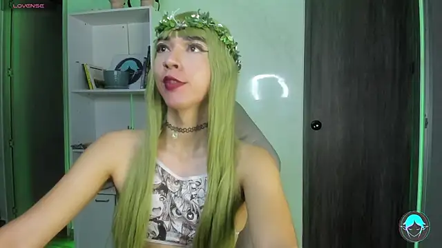 Snapshot of sofi_elfqueen chatting on February 25, 2025, 3:09 am sofi elfqueen online show from February 25, 2025, 3:09 am