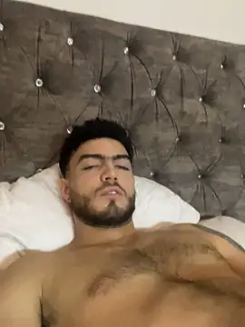 Snapshot of Paulwolf69 chatting on February 26, 2025, 6:04 am Paulwolf69 online show from February 26, 2025, 6:04 am