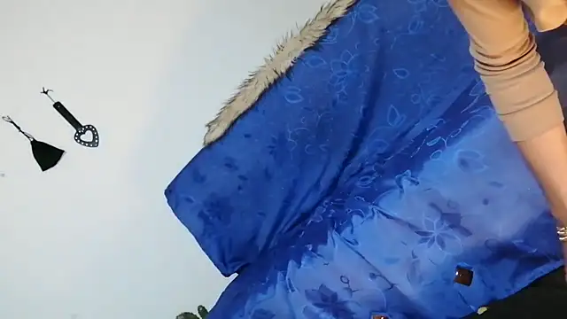 Snapshot of Babylolatop chatting on December 11, 2024, 3:15 pm Babylolatop online show from December 11, 2024, 3:15 pm