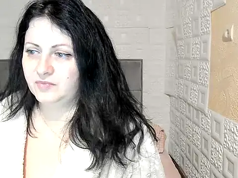 Snapshot of Lillian2 chatting on March 5, 2025, 3:18 am Lillian2 online show from March 5, 2025, 3:18 am