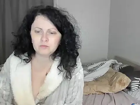 Snapshot of Lillian2 chatting on September 28, 2025, 2:50 am Lillian2 online show from September 28, 2025, 2:50 am