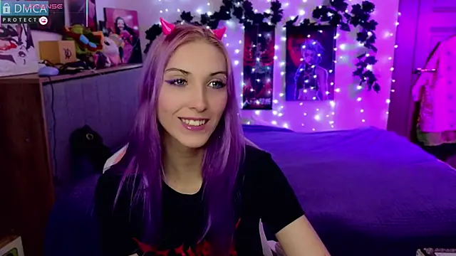 Snapshot of Violet_Noir chatting on January 21, 2025, 7:15 am Violet Noir online show from January 21, 2025, 7:15 am