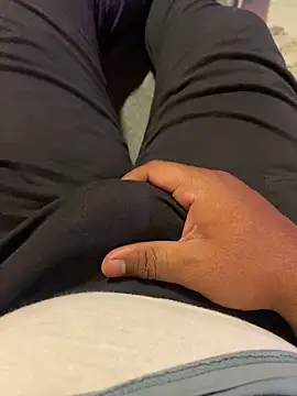 Snapshot of Honeydick7 chatting on March 15, 2025, 8:26 am Honeydick7 online show from March 15, 2025, 8:26 am