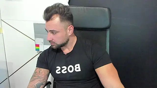 Snapshot of DuncanStone chatting on February 4, 2025, 2:53 pm DuncanStone online show from February 4, 2025, 2:53 pm