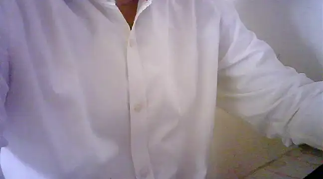 Snapshot of mrose8080 chatting on January 12, 2025, 9:30 am mrose8080 online show from January 12, 2025, 9:30 am