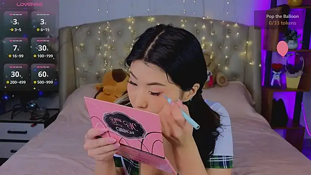 Snapshot of Wendy__Hills chatting on December 17, 2024, 6:35 am Wendy Hills online show from December 17, 2024, 6:35 am