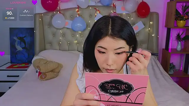 Snapshot of Wendy__Hills chatting on February 6, 2025, 12:37 pm Wendy Hills online show from February 6, 2025, 12:37 pm