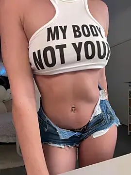 Snapshot of Meliazz chatting on March 23, 2025, 6:58 am Meliazz online show from March 23, 2025, 6:58 am