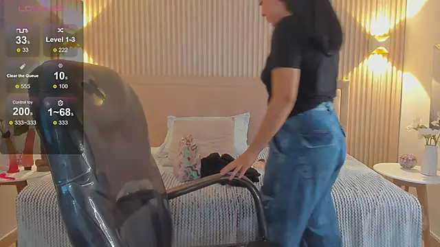 Snapshot of Sooffii_1 chatting on March 1, 2025, 2:26 am Sooffii 1 online show from March 1, 2025, 2:26 am