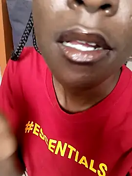 Snapshot of Prettybecs chatting on December 28, 2024, 6:39 am Prettybecs online show from December 28, 2024, 6:39 am