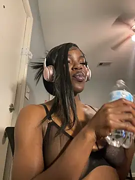 wishwashhy22 online show from March 12, 2025, 4:51 am