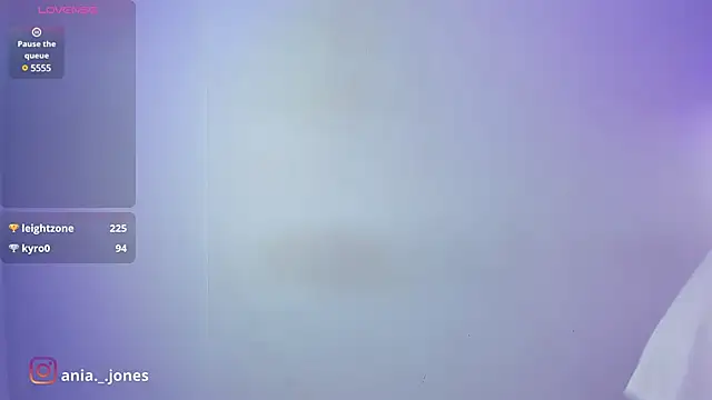 Snapshot of Ania_jones chatting on December 23, 2024, 11:06 pm Ania jones online show from December 23, 2024, 11:06 pm