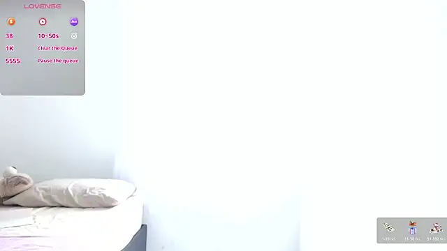 Snapshot of Ania_jones chatting on October 28, 2025, 8:00 pm Ania jones online show from October 28, 2025, 8:00 pm