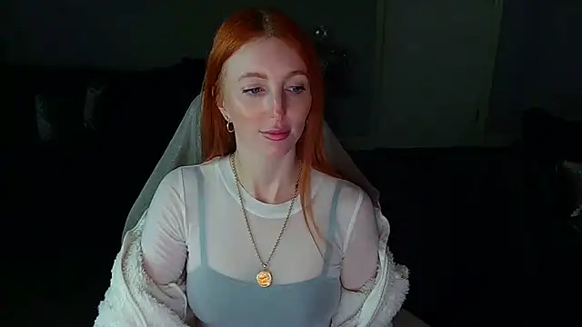 Snapshot of Red_firesquirt chatting on February 19, 2025, 3:16 pm Red firesquirt online show from February 19, 2025, 3:16 pm