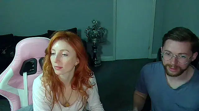 Snapshot of Red_firesquirt chatting on March 13, 2025, 9:16 pm Red firesquirt online show from March 13, 2025, 9:16 pm