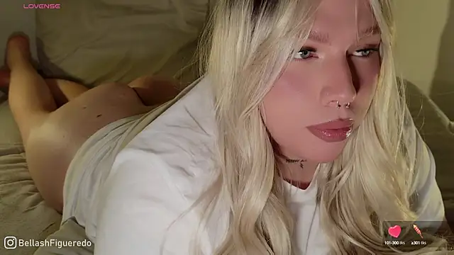 Snapshot of IsabellaFigueredo__ chatting on September 9, 2025, 4:23 am IsabellaFigueredo online show from September 9, 2025, 4:23 am