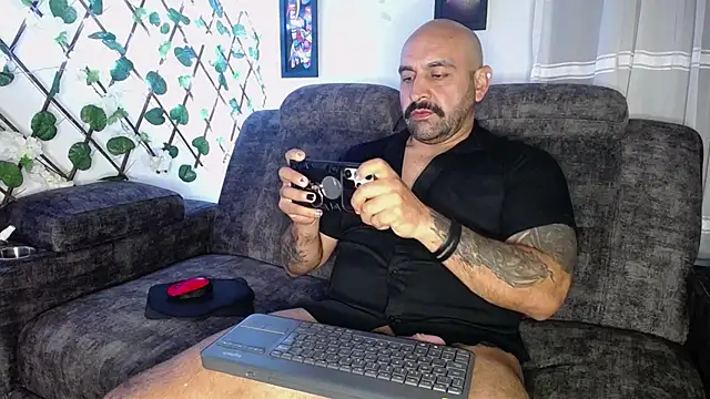 Snapshot of JD-69 chatting on January 30, 2025, 2:49 am JD-69 online show from January 30, 2025, 2:49 am