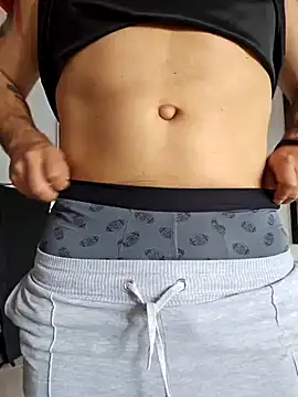 Snapshot of JD-69 chatting on February 4, 2025, 4:18 pm JD-69 online show from February 4, 2025, 4:18 pm