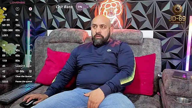 Snapshot of JD-69 chatting on October 4, 2025, 7:23 pm JD-69 online show from October 4, 2025, 7:23 pm