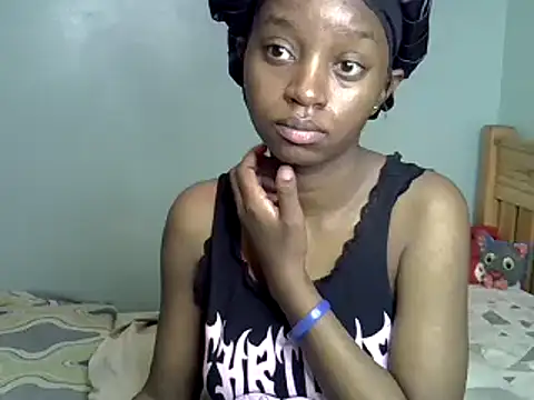 Snapshot of Enkarxx chatting on February 19, 2025, 12:00 pm Enkarxx online show from February 19, 2025, 12:00 pm