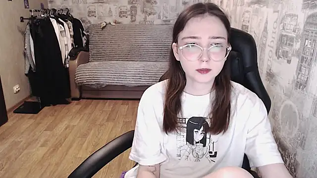 Snapshot of AmeliaKamishiro chatting on March 20, 2025, 1:48 pm AmeliaKamishiro online show from March 20, 2025, 1:48 pm