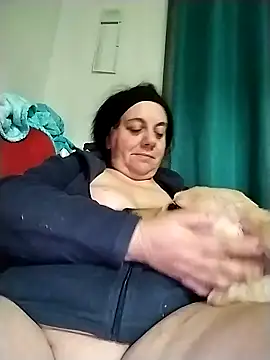 Snapshot of BustyBabyOfficial chatting on December 7, 2024, 2:20 am BustyBabyOfficial online show from December 7, 2024, 2:20 am