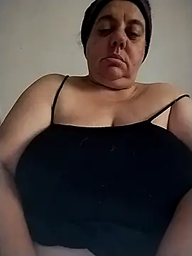 Snapshot of BustyBabyOfficial chatting on November 2, 2025, 1:46 pm BustyBabyOfficial online show from November 2, 2025, 1:46 pm