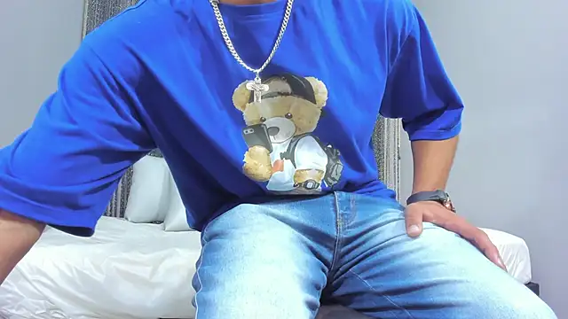 Snapshot of Thiagogomez chatting on March 21, 2025, 12:28 pm Thiagogomez online show from March 21, 2025, 12:28 pm