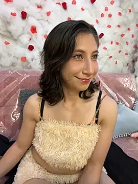 Snapshot of SkarletJhonson_ chatting on October 24, 2025, 8:33 am SkarletJhonson  online show from October 24, 2025, 8:33 am