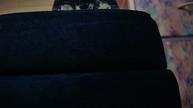 Snapshot of Yagurl__west chatting on February 24, 2025, 4:05 am Yagurl west online show from February 24, 2025, 4:05 am