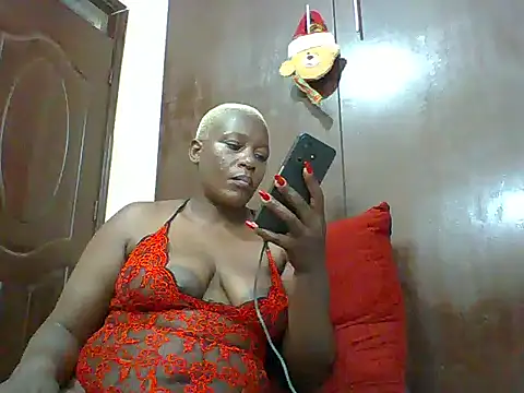 Snapshot of Poisonous_Ivy chatting on November 3, 2025, 10:21 pm Poisonous Ivy online show from November 3, 2025, 10:21 pm