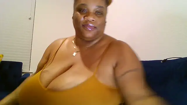 Snapshot of NaughtyHottieBBW chatting on September 14, 2025, 1:38 am NaughtyHottieBBW online show from September 14, 2025, 1:38 am
