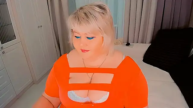Snapshot of BIGTITSBBW chatting on January 19, 2025, 2:28 pm BIGTITSBBW online show from January 19, 2025, 2:28 pm