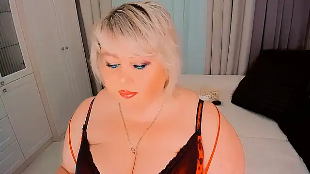 Snapshot of BIGTITSBBW chatting on January 23, 2025, 3:43 pm BIGTITSBBW online show from January 23, 2025, 3:43 pm
